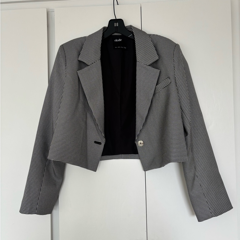 Elodie Black and White Cropped Blazer
